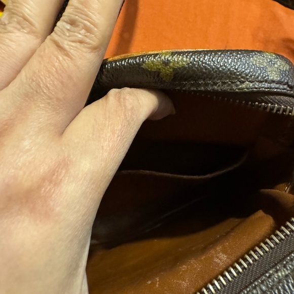 Louis Vuitton Brown Monogram Crossbody Bag Amazon - Picture 11 of 16